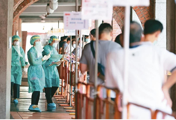 當員工確診,47.9%企業仍全員上班。示意圖/聯合報系資料照