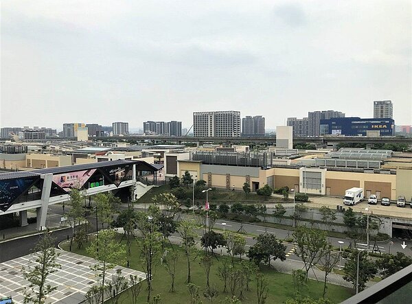 近一年全台高鐵站周邊房市,以桃園站交易870件居冠。圖/永慶房屋提供