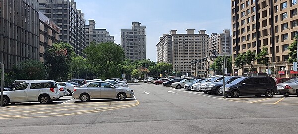 「臺北大學特定區停二用地」基地周邊以大型住宅社區為主,未來可提供不同年齡層之在地居民所需。圖/新北市政府提供