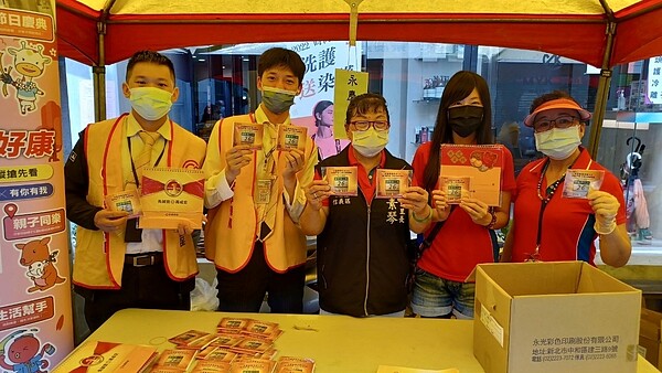 永慶房屋身為在地鄰居的好夥伴,全力支援里內大小事,協助活動圓滿順利。圖/永慶房屋提供