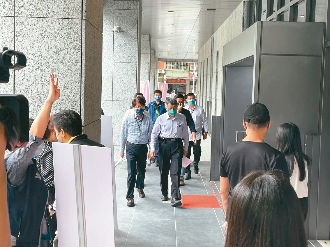 台北市長柯文哲昨天上午參加廣慈、行善社宅及斯文里三期都更分回戶聯合招租記者會。記者楊正海/攝影