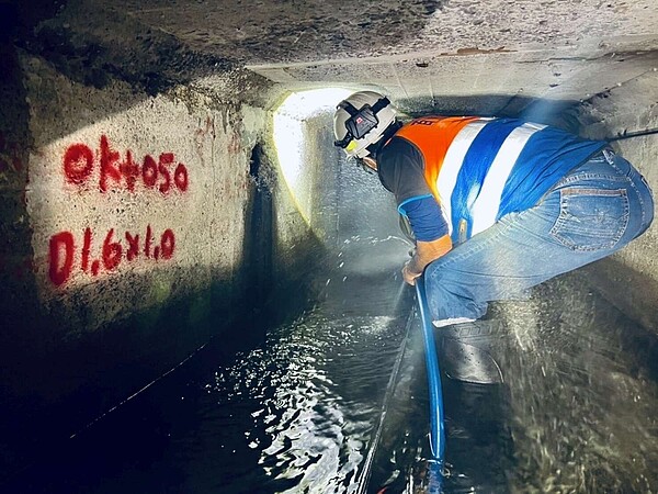 竹市府工務處近日完成雨水下水道清淤作業，準備因應梅雨季挑戰。圖／市府提供