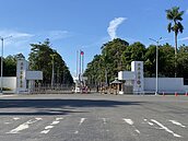 海軍汾陽艦爆艦上群聚　多名官兵快篩陽　今晨急靠港採檢