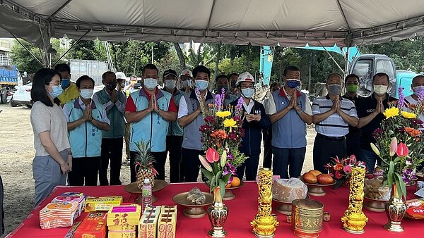 旗山車站到延平一路688巷開闢工程開工典禮。圖/高雄市政府提供