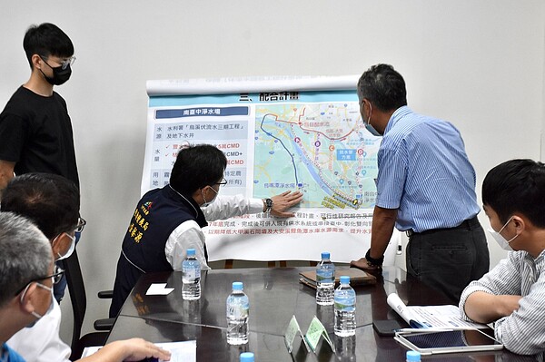 「台中至雲林區域水源調度管線改善計畫」自來水管線及南台中淨水廠規劃簡報。圖/台中市府提供