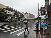 北市科技執法再增一處　捷運公館站前別違停