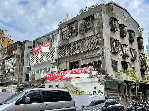 北市都更申請更便民，地籍線、建築線預檢作業文件簡化。圖／好房網News記者王惠琳攝影