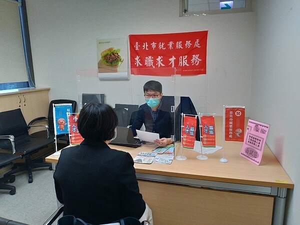 餐飲業人力缺口大,北市就服徵才提供643個工作機會。圖/台北市勞動局提供