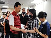 員警颱風夜遭磚砸不治　朱立倫指示給最高撫卹