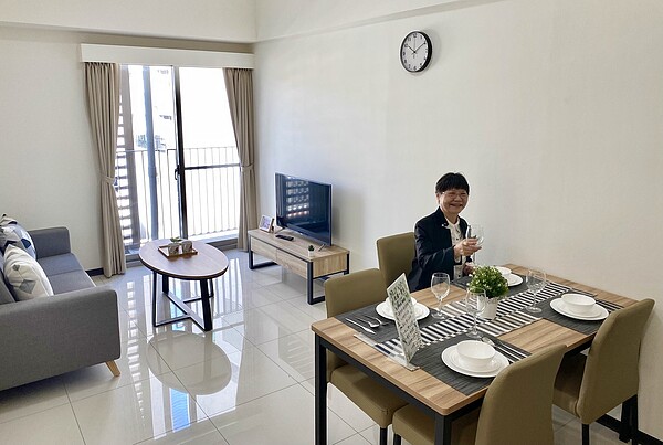 出租套房從4至5坪單人套房、到12至16坪2房2廳1衛產品都有。記者宋健生/攝影