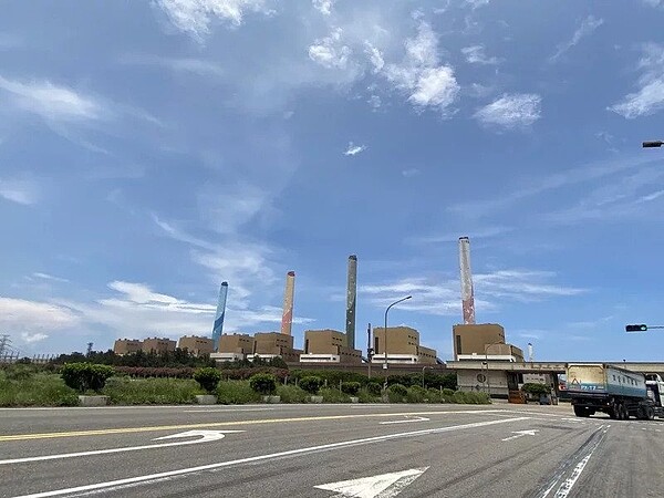 台中市電力第三次加嚴標準,台電表示中火有減排決心。圖/聯合報系資料照片