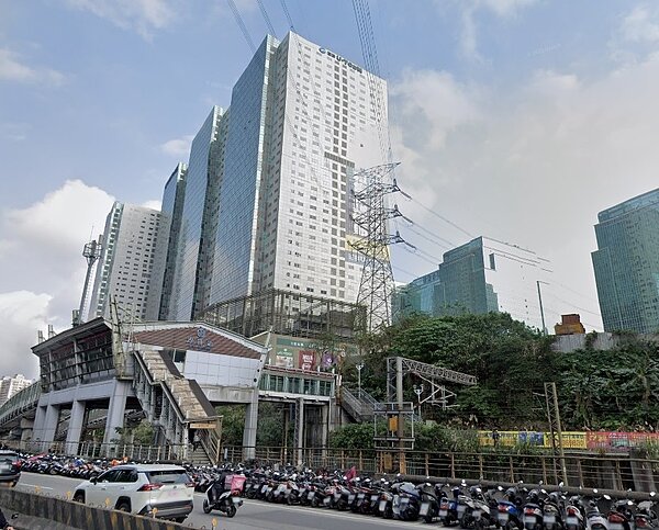 買房跟著軌道走　六都熱門火車站得獎的是？