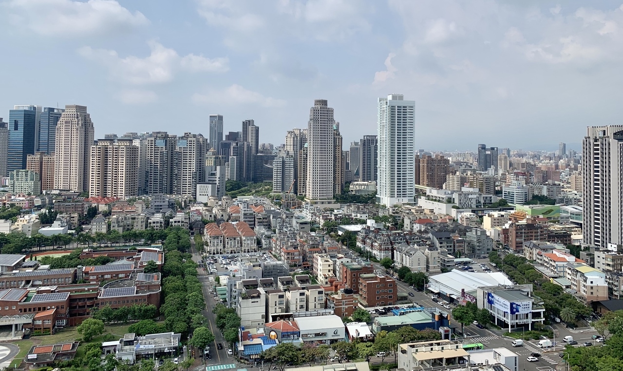 台中市長盧秀燕昨（8）日宣布明年將會實施囤房稅，新北市也表態跟進。記者宋健生/攝影 