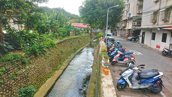 捷運樹林萬大線二期工程將行經土城區金城路,當地擔憂道路限縮,將影響交通,盼市府連帶規畫替代道路可能性。圖/林銘仁提供