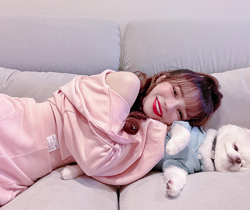 斯亞轉戰經營電商。圖/翻攝自陳斯亞臉書