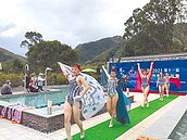 桃園台灣小姐外景泳裝　驚艷羅浮溫泉