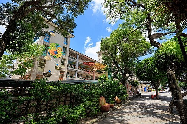 文化路為永和主幹道之一,「詠大賞」預售案在此區域正式推出。圖/蕭永木攝