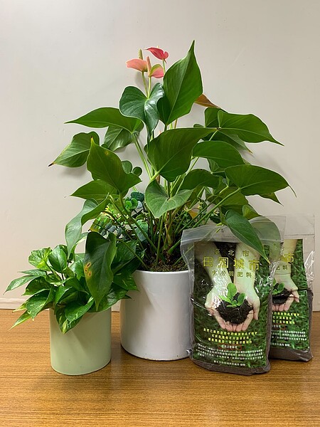 北市回收廚餘變有機肥料,今起開放申請。圖/台北市環保局提供