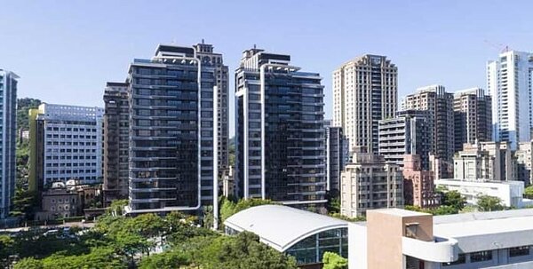 要真正解決房價問題,還是必須讓我們的薪水跟上房價的漲幅。圖/中時報資料照片