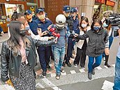 抽菸遭禁止　思覺失調男弒母傷姊