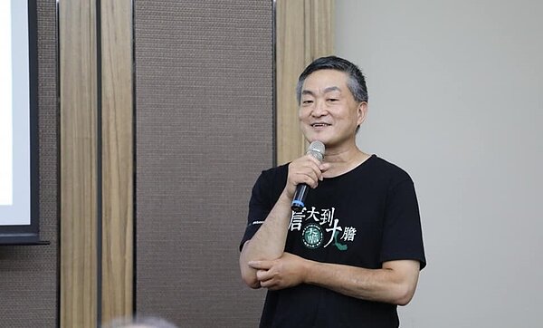 名醫孔繁錦被控涉嫌性侵、性騷擾2名女病患。圖/取自孔繁錦臉書