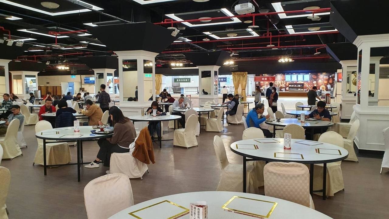 台北市政府市政大樓員工餐廳明年將重新招商。記者楊正海/攝影