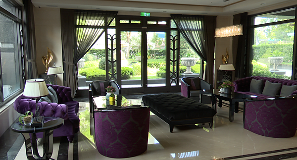 植心園大廳即能欣賞花園美景。圖/好房網TV