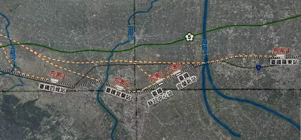 交通部11月17日提出第五「折衷案」，位於縣政中心以南350公尺，位於宜蘭及羅東之間，全長約59.3公里，並且將與台鐵宜蘭新站共構。本報資料照片