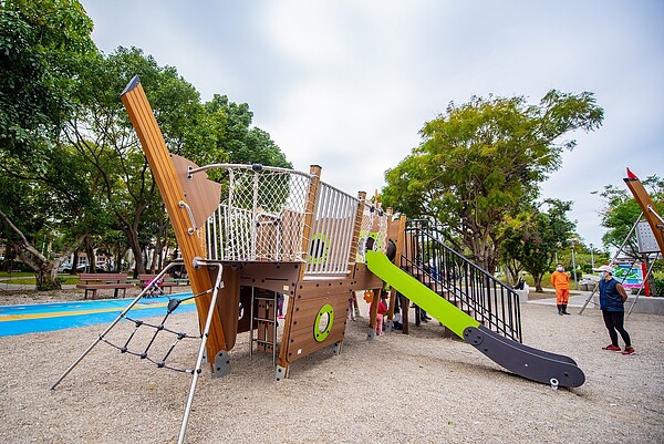 平鎮區新勢公園,打造共融公園代表作。圖/桃園市政府提供