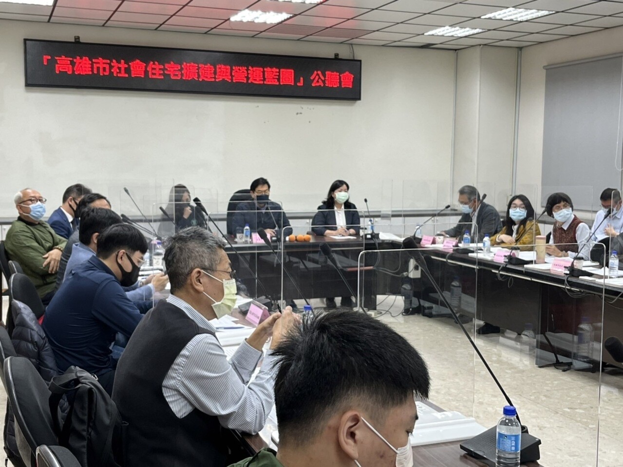 高雄市議會昨舉行「高雄市社會住宅擴建與營造藍圖」公聽會。記者林巧璉/攝影