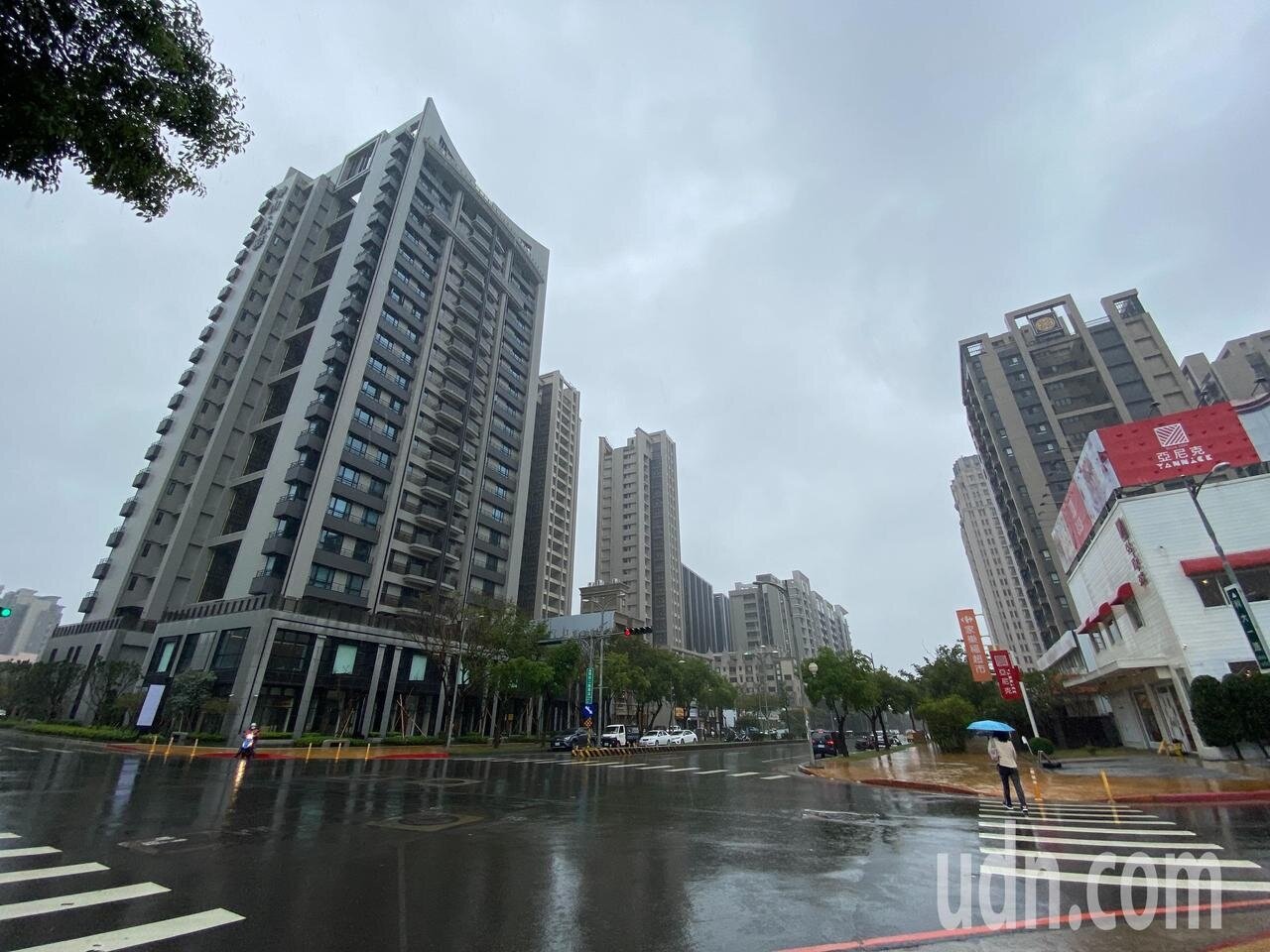 新竹縣房地產價飆漲,縣府擬推囤房稅打房。記者巫靜婷/攝影