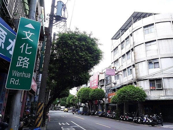 打囤房未對房東加稅?房租不會漲?財政部這樣說 「詠大賞」位於永和文化路上,生活機能與學區豐富。圖/林和謙攝