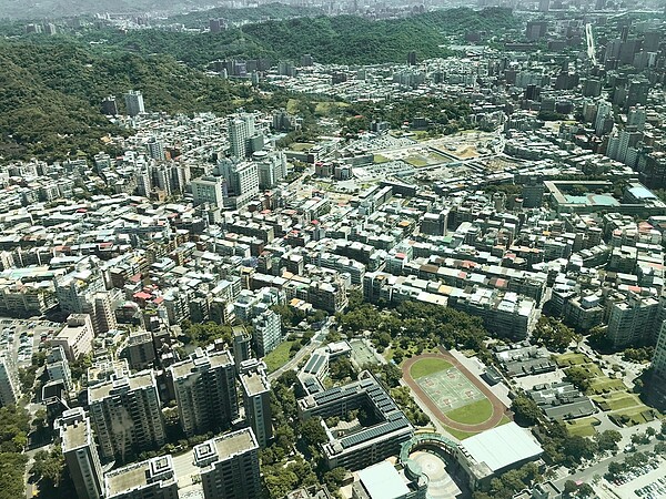 房價跌15%預售「退戶潮」大爆發?專家揭最慘狀況 政府日前通過相關法律修正草案,全面禁止預售屋及新建成屋換約轉售,恐對預售屋市場造成影響。圖/好房網News記者賴心怡攝