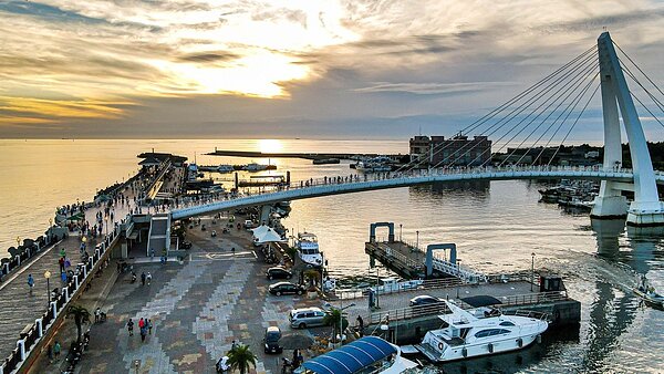 新北漁業處規畫「變更淡水第二漁港計畫」,盼引入外部民間資源,帶動當地觀光。圖/新北漁業處提供