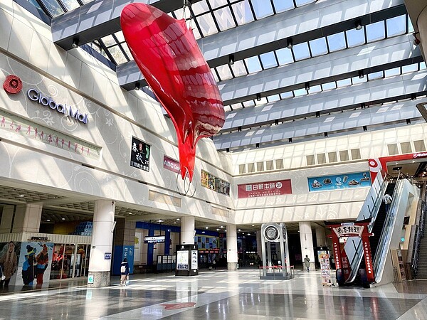 環球購物中心板橋B1美食街一專櫃出現確診者足跡。圖/環球購物中心提供