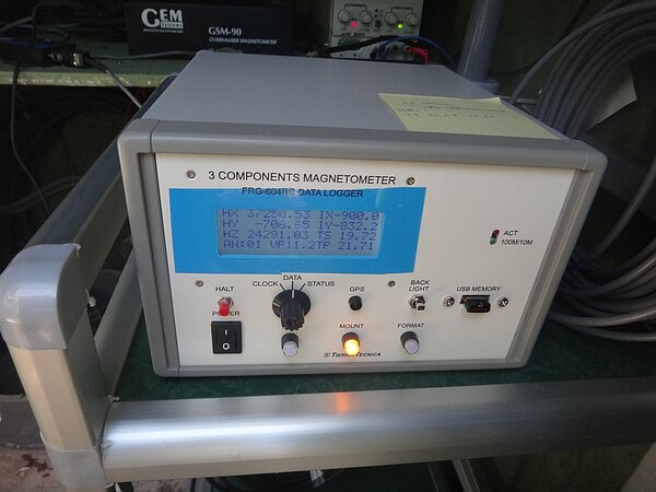 地磁站資料紀錄器。圖/氣象局提供