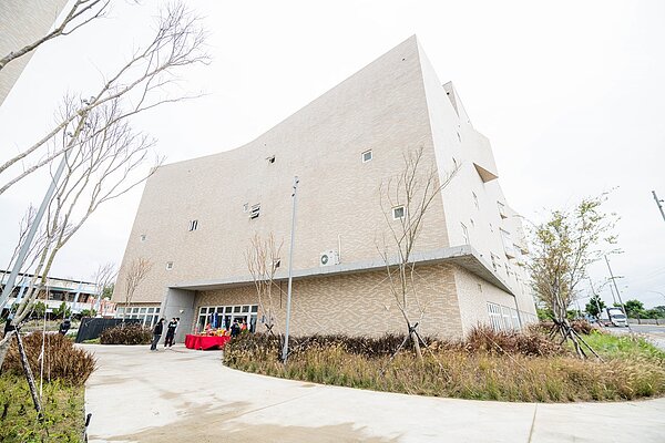 新屋高中多功能運動中心啟用。圖/桃園市政府提供