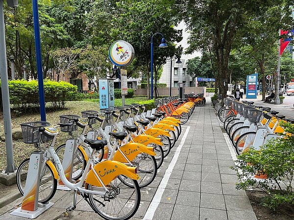 新北市年底新增720站YouBike2.0系統,新北YouBike雙系統服務規模達1,389站。圖/新北市政府提供