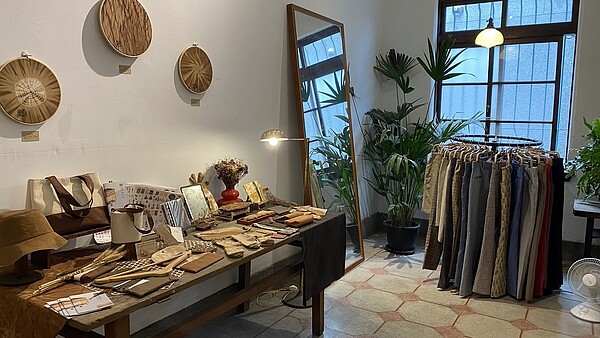 新竹「小塹有約」,探訪舊城百貨、逛老屋咖啡廳。圖/新竹市城銷處提供