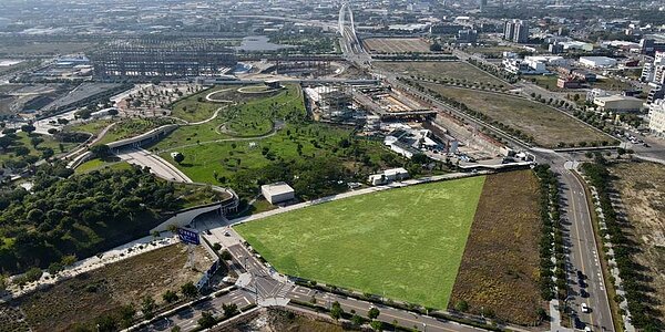 台中水湳經貿園區近3,000坪土地「世紀標案」,在開標前夕改採私下議價。圖/業者提供