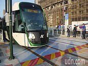 高雄輕軌運量跨年夜創歷史新高　免費搭車今截止