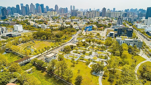 北單元二兼具新市政中心的繁華與低密度環境,為台中稀有的雙蛋黃地段。圖/精銳提供