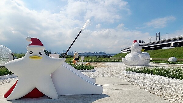 2021新北鴨鴨公園地景藝術展進入最後倒數！2021新北鴨鴨公園地景藝術展進入最後倒數！圖／新北市政府提供