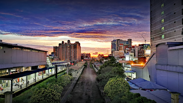 500萬買桃園！情侶猶豫透天還是華廈…網狂問「哪裡有」？