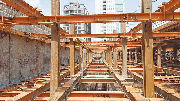 鄉林在員林新案採用地下結構三道安全工序,與101大樓同級七級耐震設計。圖/鄉林建設提供