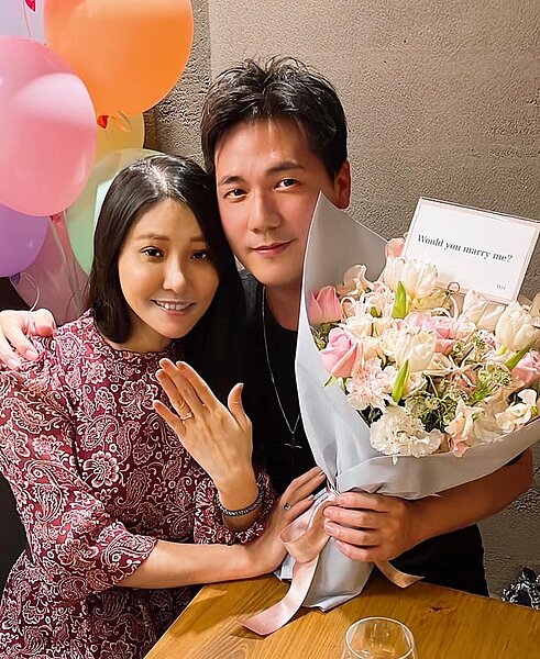 藝人惟毅與老婆新婚後的第一個過年規劃各自回家陪父母。圖／取自惟毅臉書