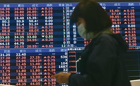 2021年表現最好分別為台灣中小型股票、台灣股票、美國房地產股票、越南股票與資訊科技股票。圖∕本報資料照片