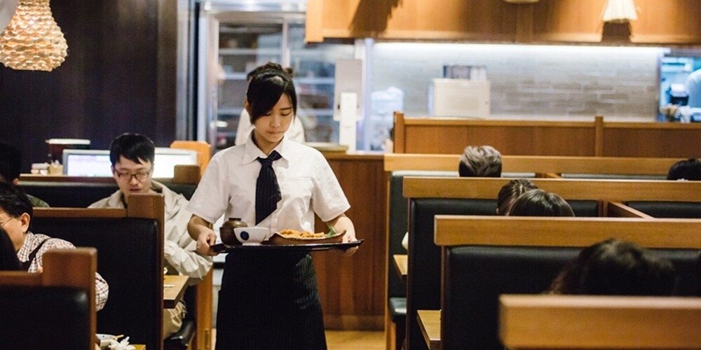 經濟部12日宣布,基本工資補貼方案申請系統1月17日上線,符合資格的業者都可上網申請。圖/中時報資料照片