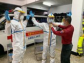 桃園男車禍確診　處理警消採檢陰性