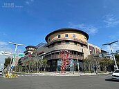 疫情燒進新竹！「遠百竹北」延期開幕　降載進場人數